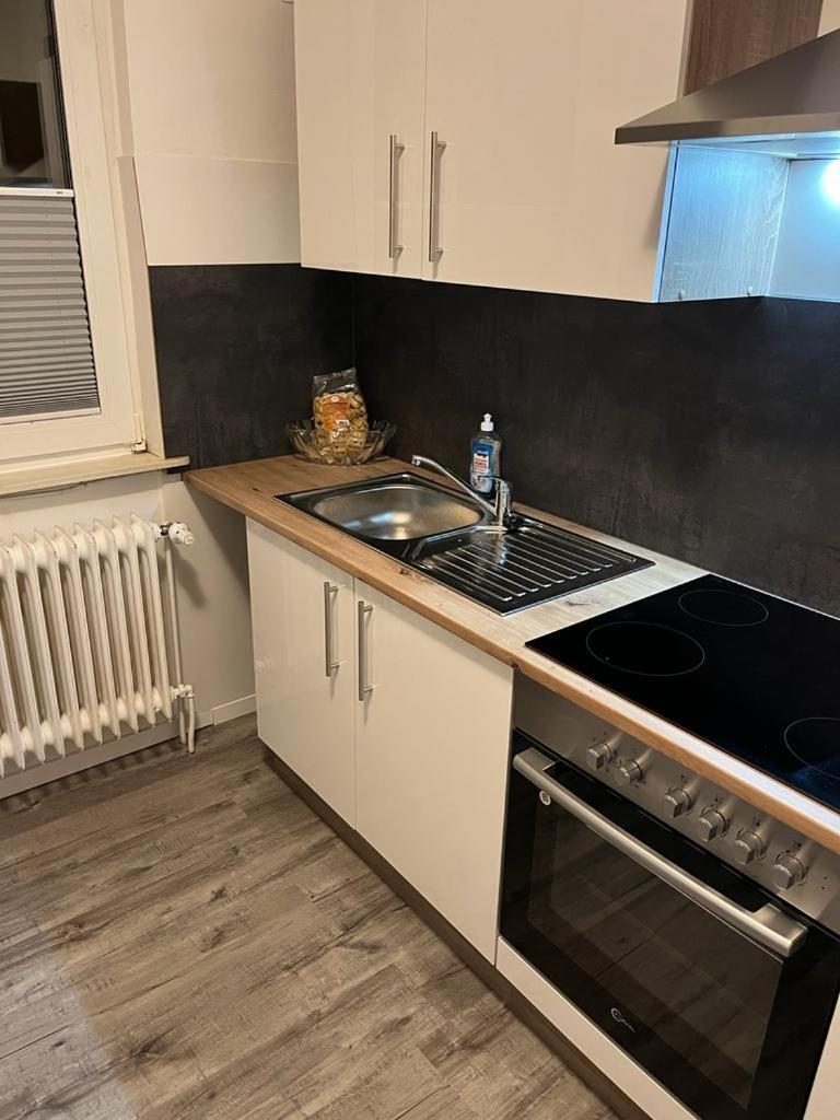 Schoene Ferienwohnung/Pendlerwohnung Uelzen Kültér fotó